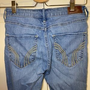 Hollister high rise super skinny jeans size 3S